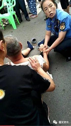 网红小胖子打城管,引发网友热议