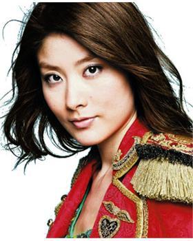 陈慧琳个人背景资料,香港乐坛天后，多栖艺人的人生传奇