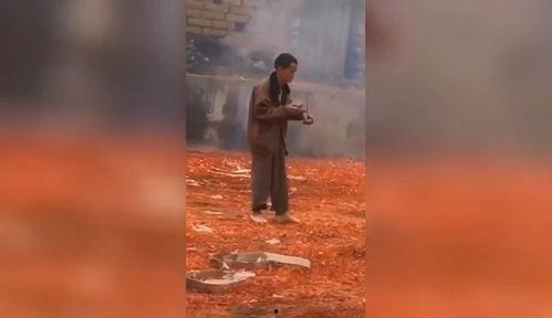 放鞭炮搞笑,一场爆笑的春节盛宴